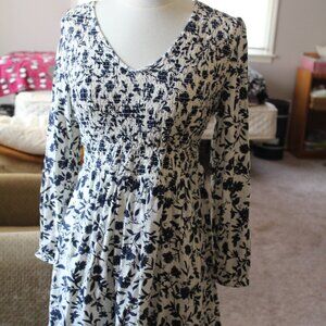 Women's Old Navy floral dress - XS